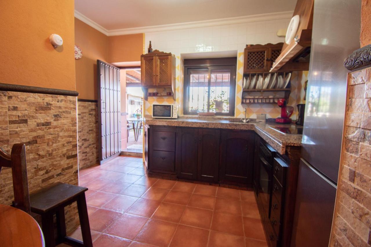 Villa Elisabeth Con Piscina Climatizada Chimenea Y Terraza Ариате Екстериор снимка