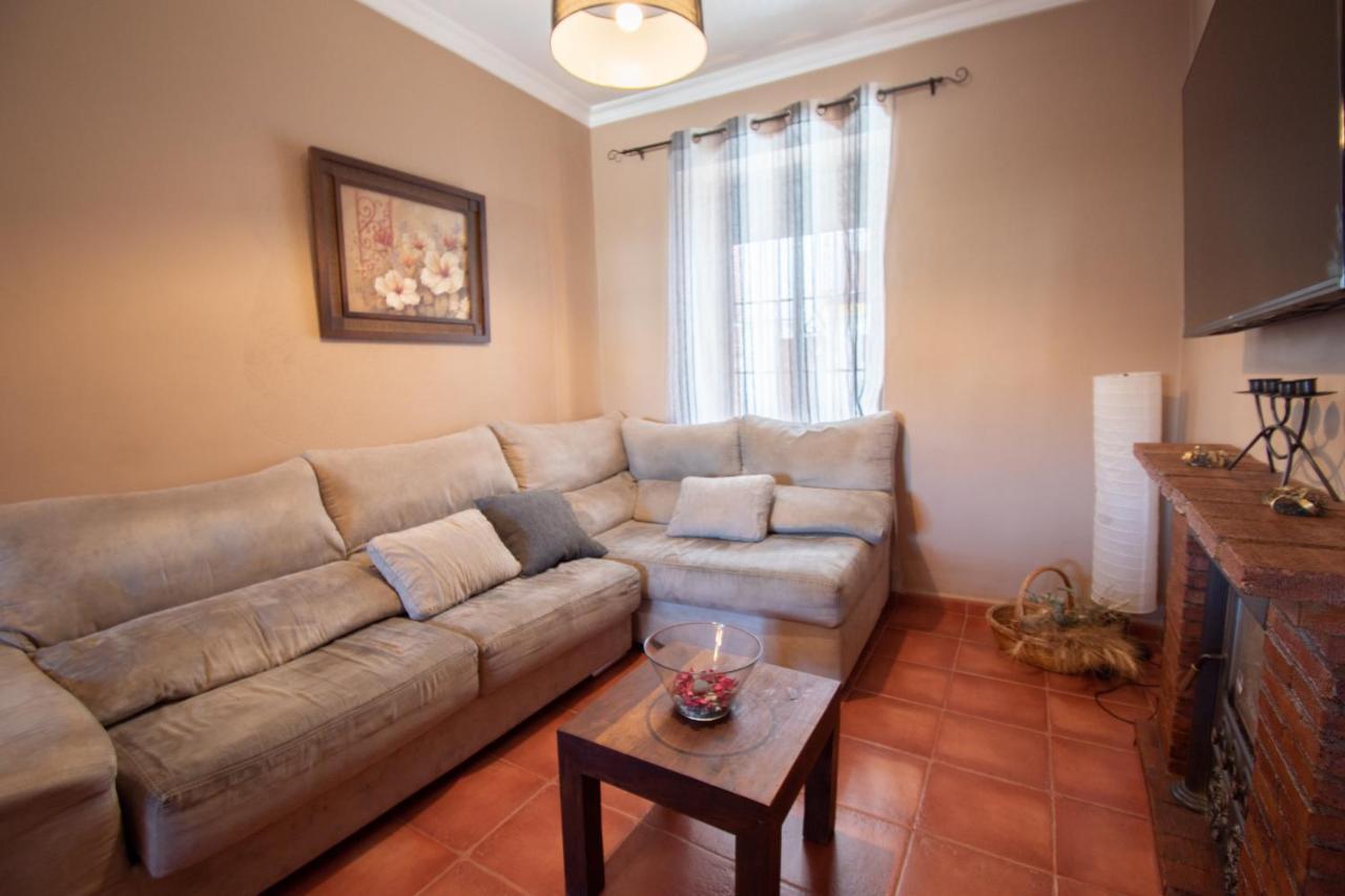 Villa Elisabeth Con Piscina Climatizada Chimenea Y Terraza Ариате Екстериор снимка