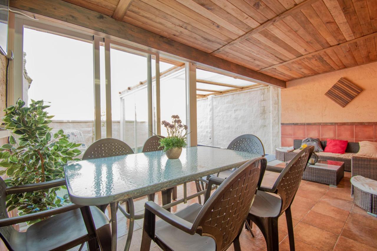 Villa Elisabeth Con Piscina Climatizada Chimenea Y Terraza Ариате Екстериор снимка