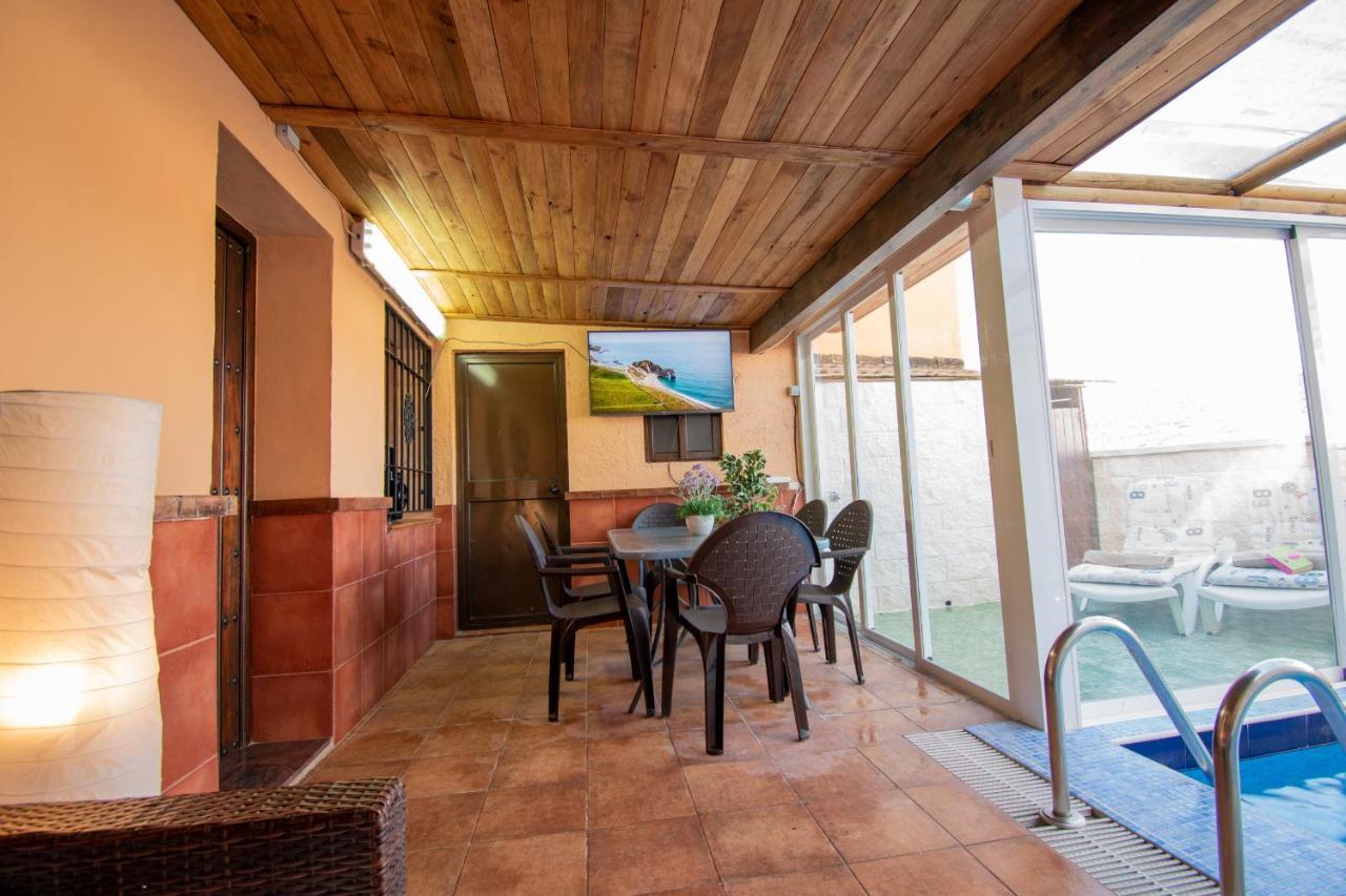 Villa Elisabeth Con Piscina Climatizada Chimenea Y Terraza Ариате Екстериор снимка