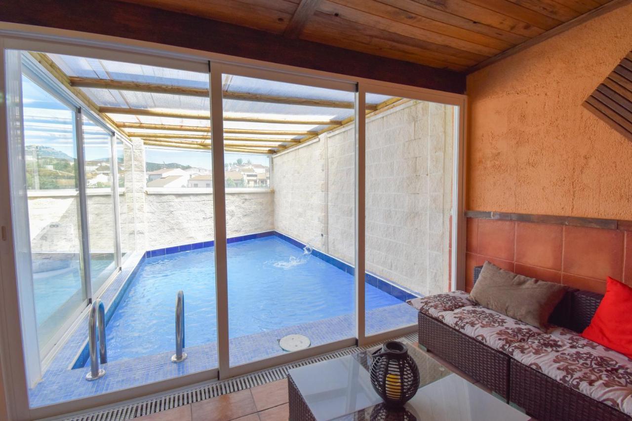 Villa Elisabeth Con Piscina Climatizada Chimenea Y Terraza Ариате Екстериор снимка