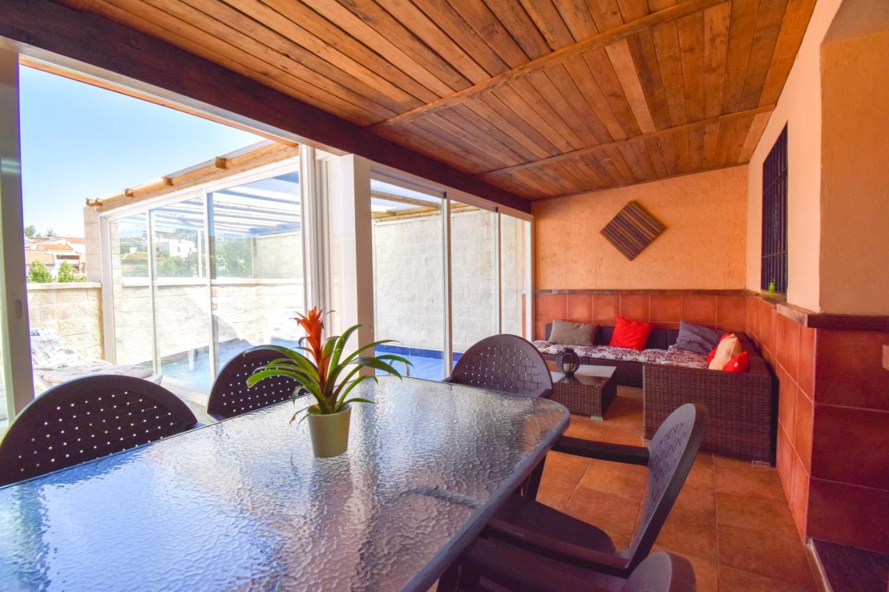 Villa Elisabeth Con Piscina Climatizada Chimenea Y Terraza Ариате Екстериор снимка